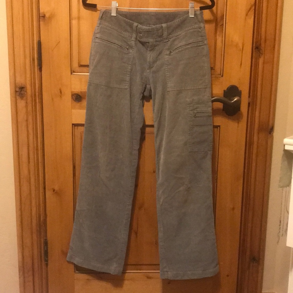 Woman’s North Face corduroy pants